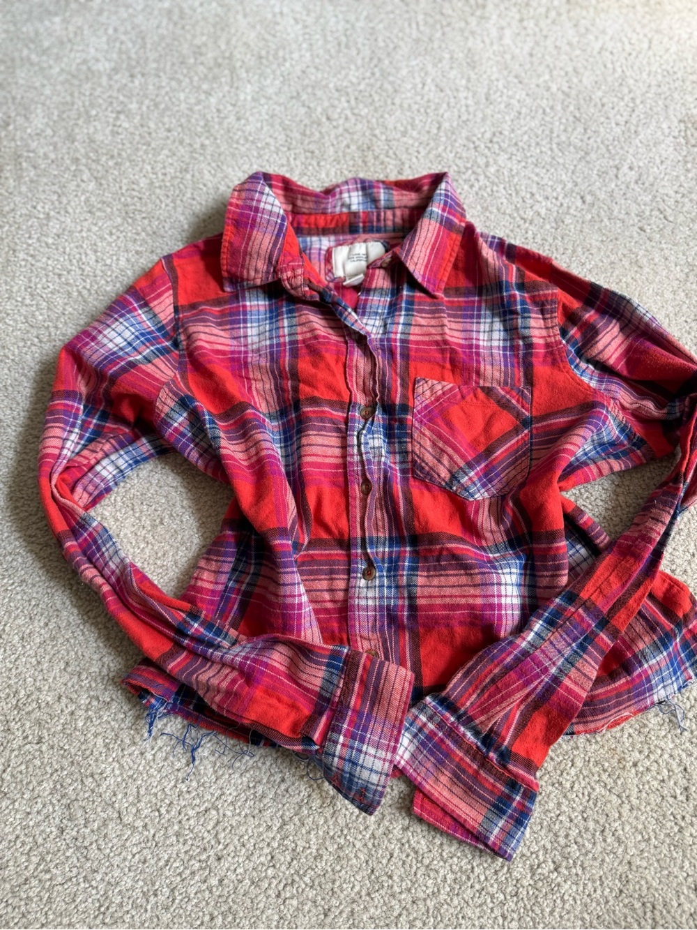 Red Plaid Crop Button-Up Shirt - Casual Women’s western top